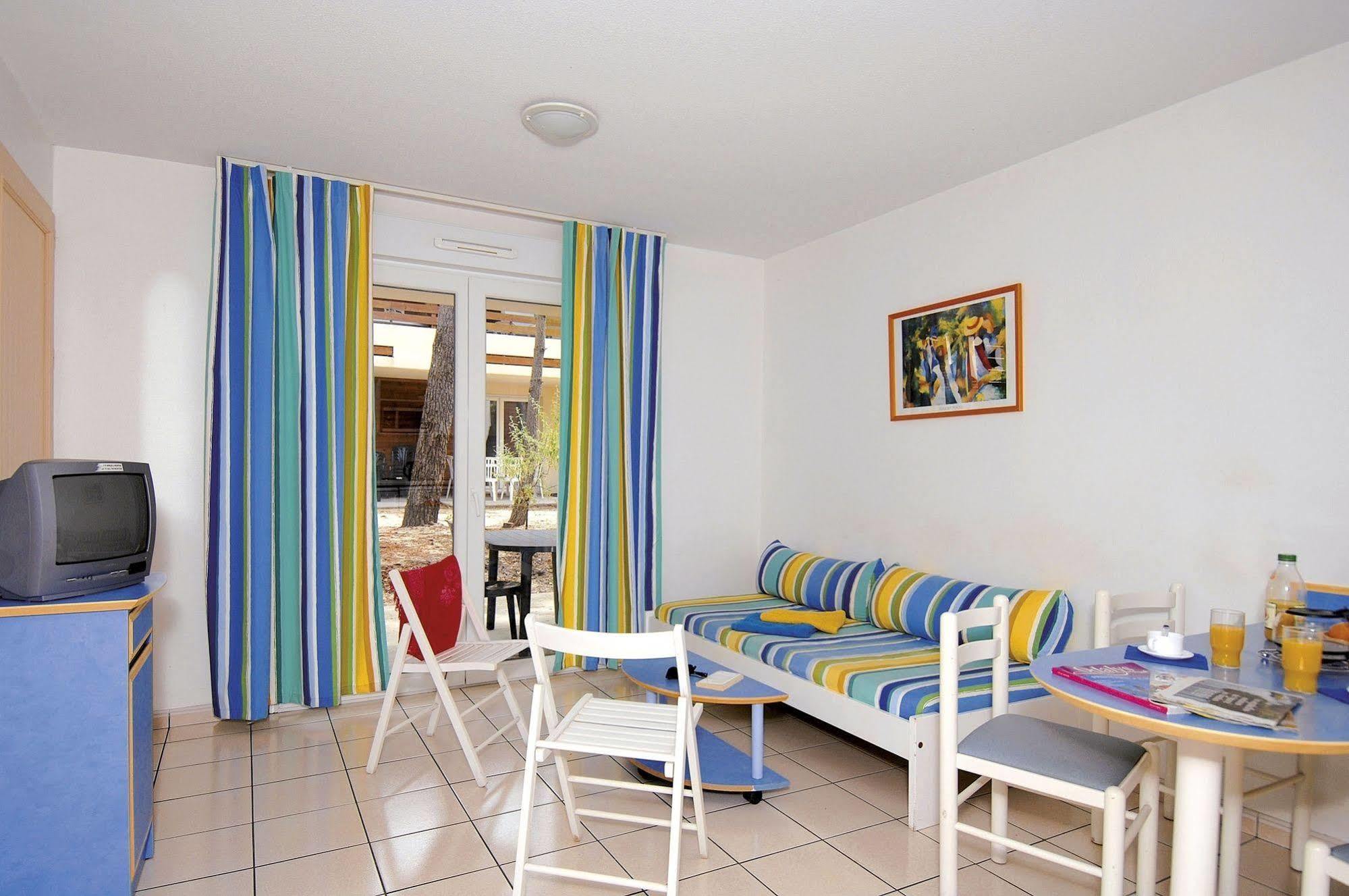 Residence Odalys Bleu Ocean Мольетс-е-Маа Екстериор снимка